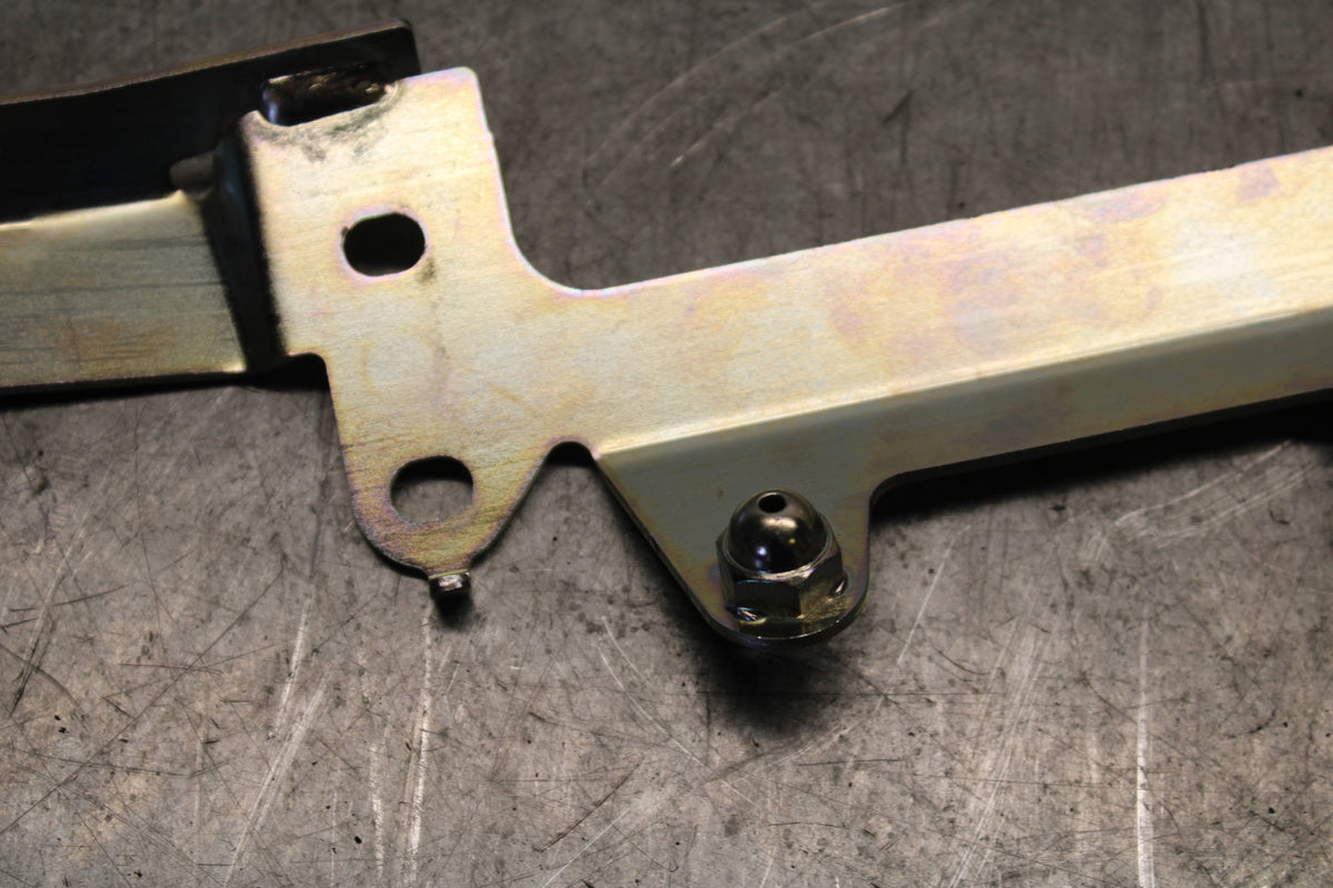 21-24 YAMAHA MT-07 FRONT SEAT MOUNTING BRACKET MOUNT BB662
