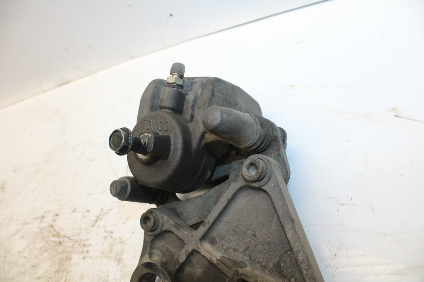 09-12 KAWASAKI NINJA ZX6R REAR BACK BRAKE CALIPER W MOUNT BRACKET BB272