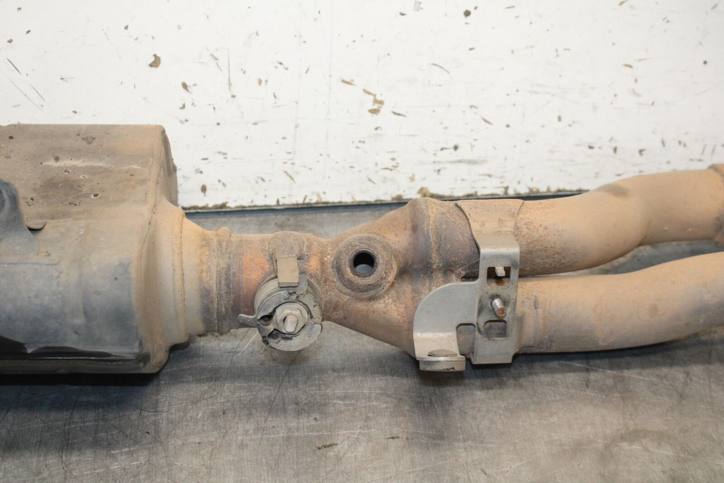 11-24 SUZUKI GSXR750 EXHAUST HEADER PIPES MANIFOLD 14100-15J00 BB714