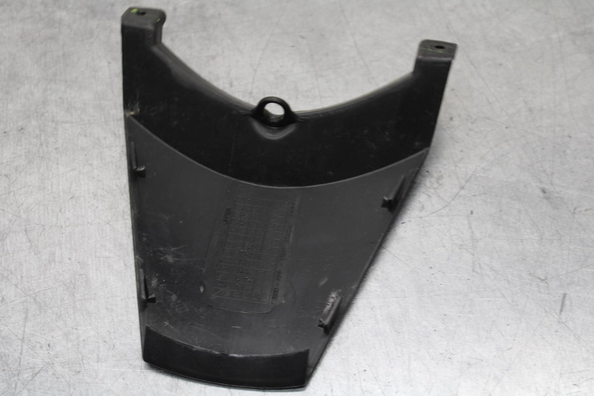 11-19 HONDA CBR125R CENTER REAR BACK TAIL FAIRING COVER TRIM COWL BB105