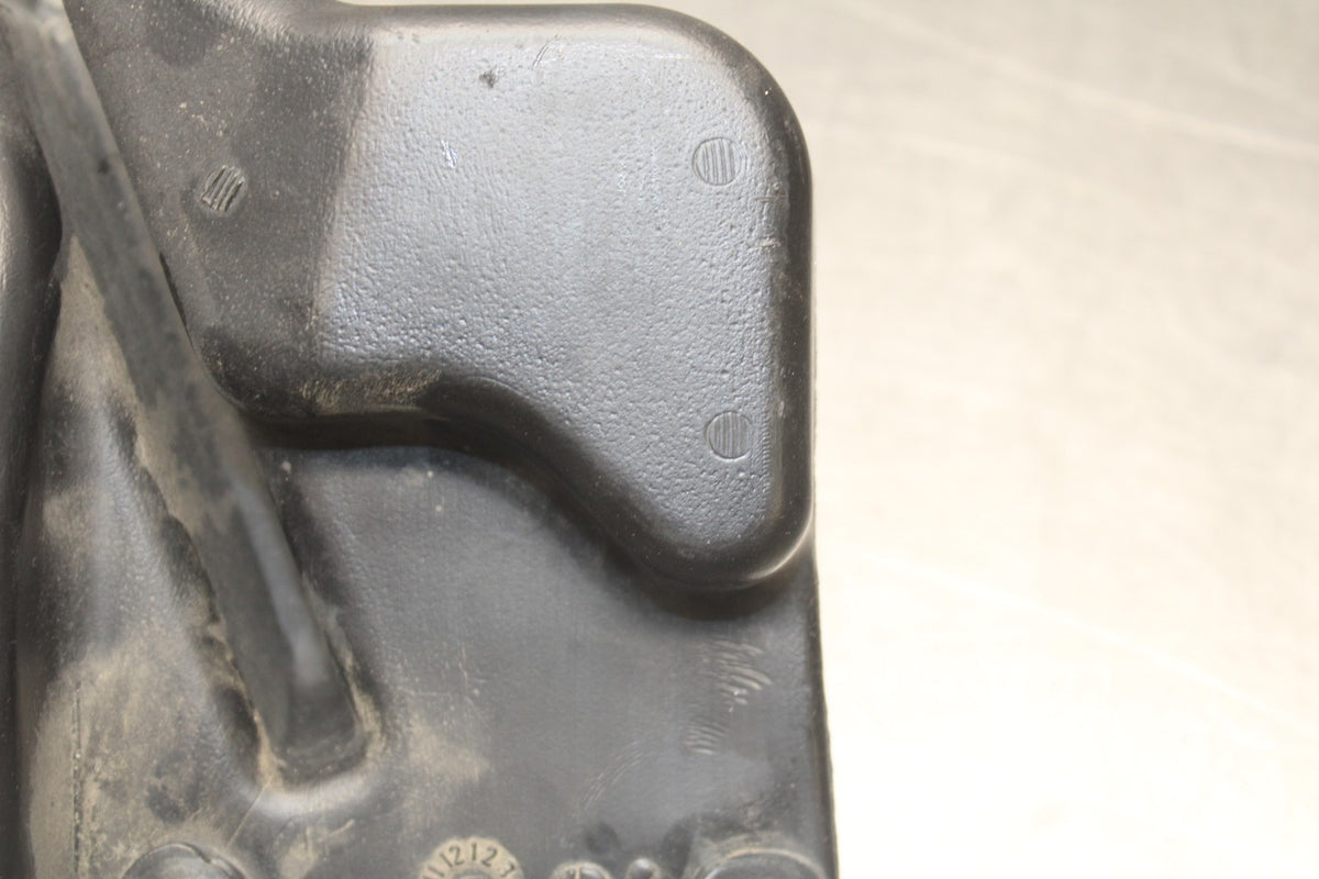 02 DUCATI MONSTER 620 ENGINE MOTOR OIL BREATHER TANK BB851
