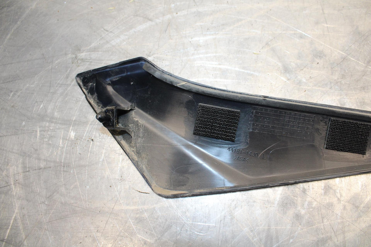15-21 SUZUKI GSXR600 RIGHT GAS TANK FUEL CELL PANEL COVER TRIM COWL  BB463