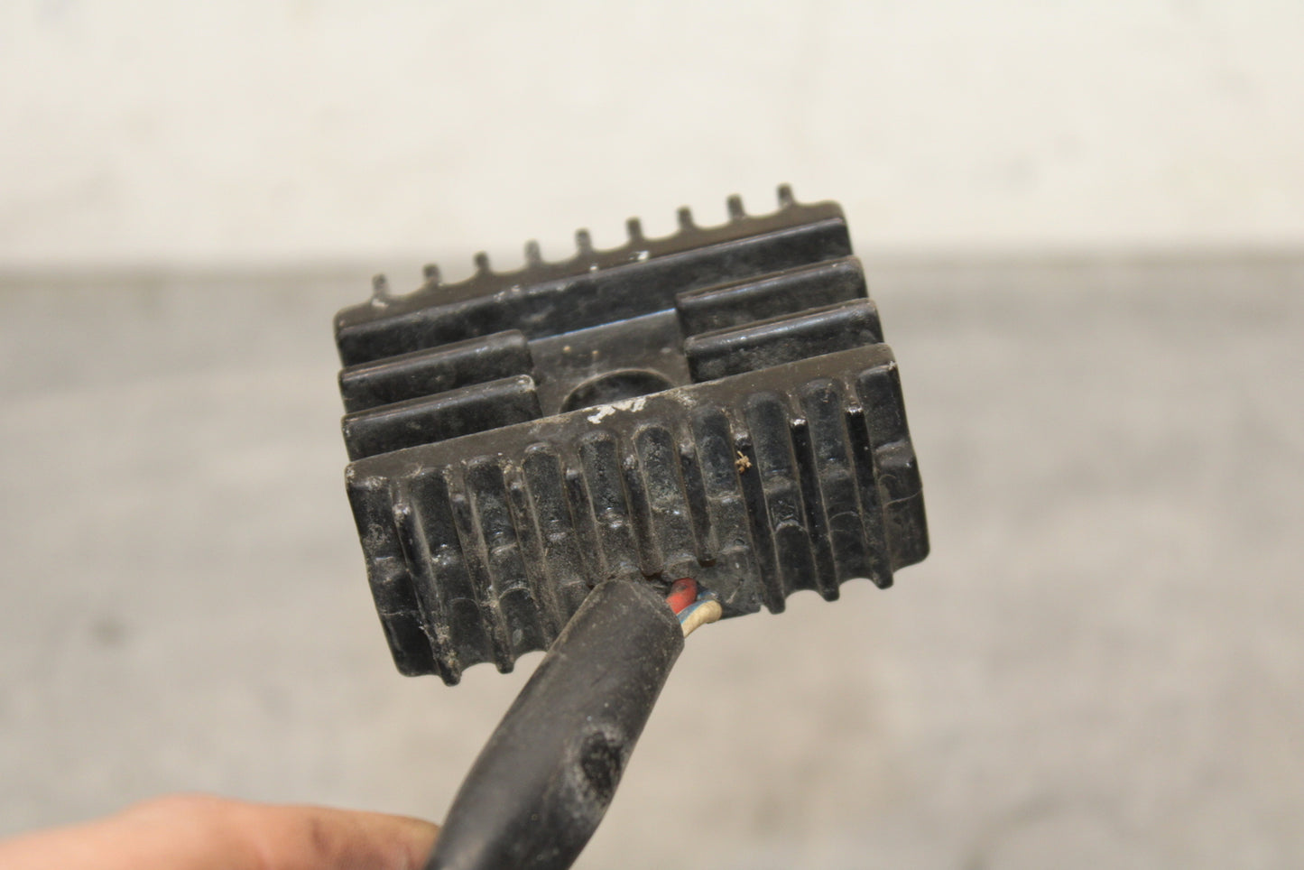 78 SUZUKI GS550E RECTIFIER VOLTAGE REGULATOR BB133