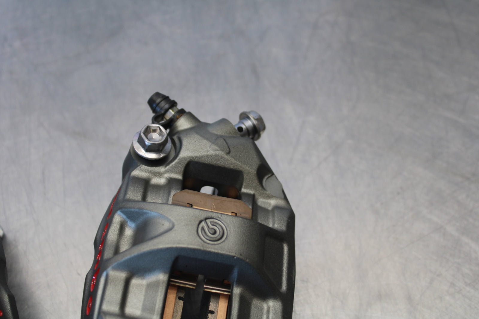 23-24 KAWASAKI NINJA ZX14R NEW!! RIGHT LEFT FRONT BRAKE CALIPER SET PAIR BB169