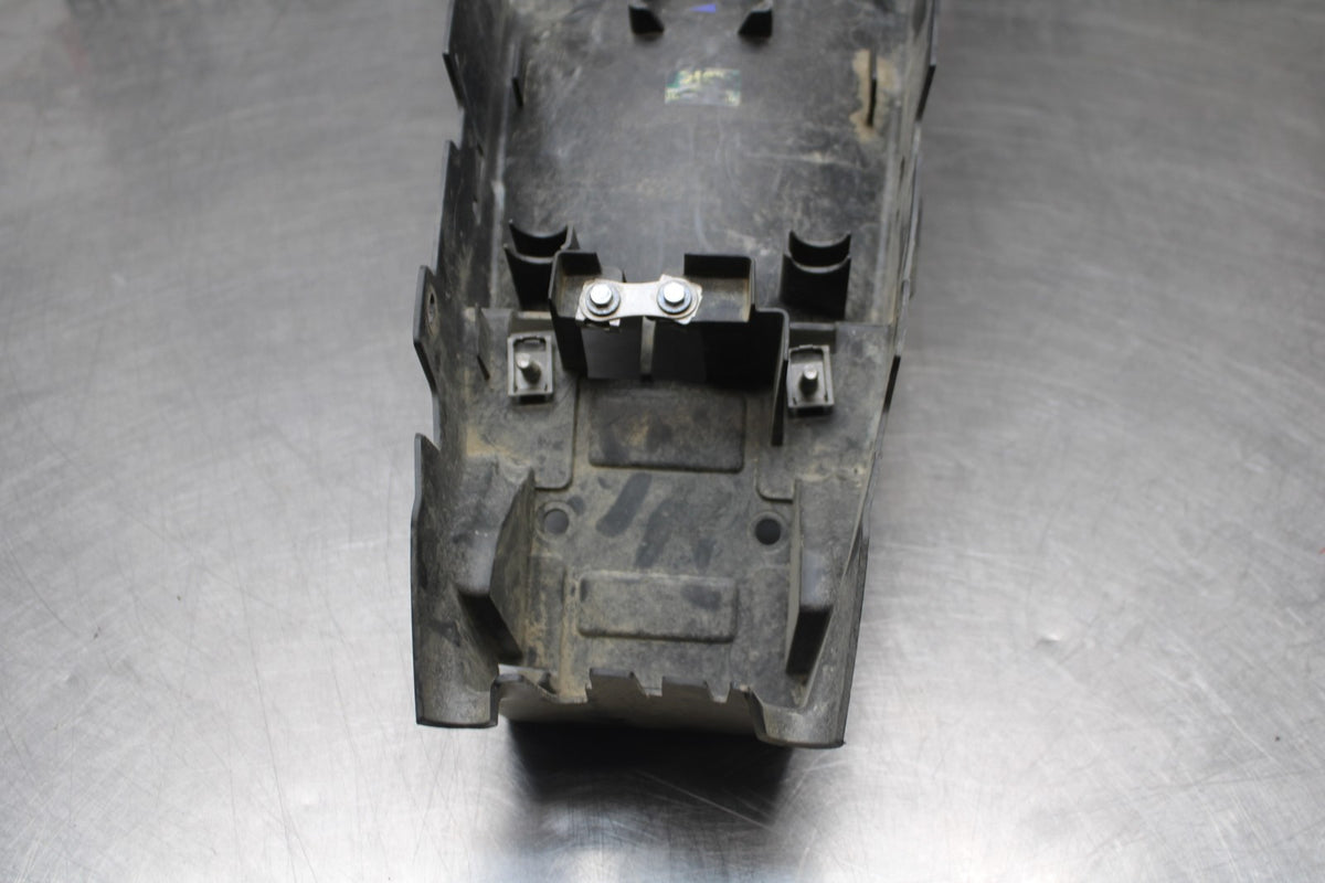 15 TRIUMPH TIGER 800 REAR BACK TAIL UNDERTAIL BATTERY TRAY PLASTIC BB873