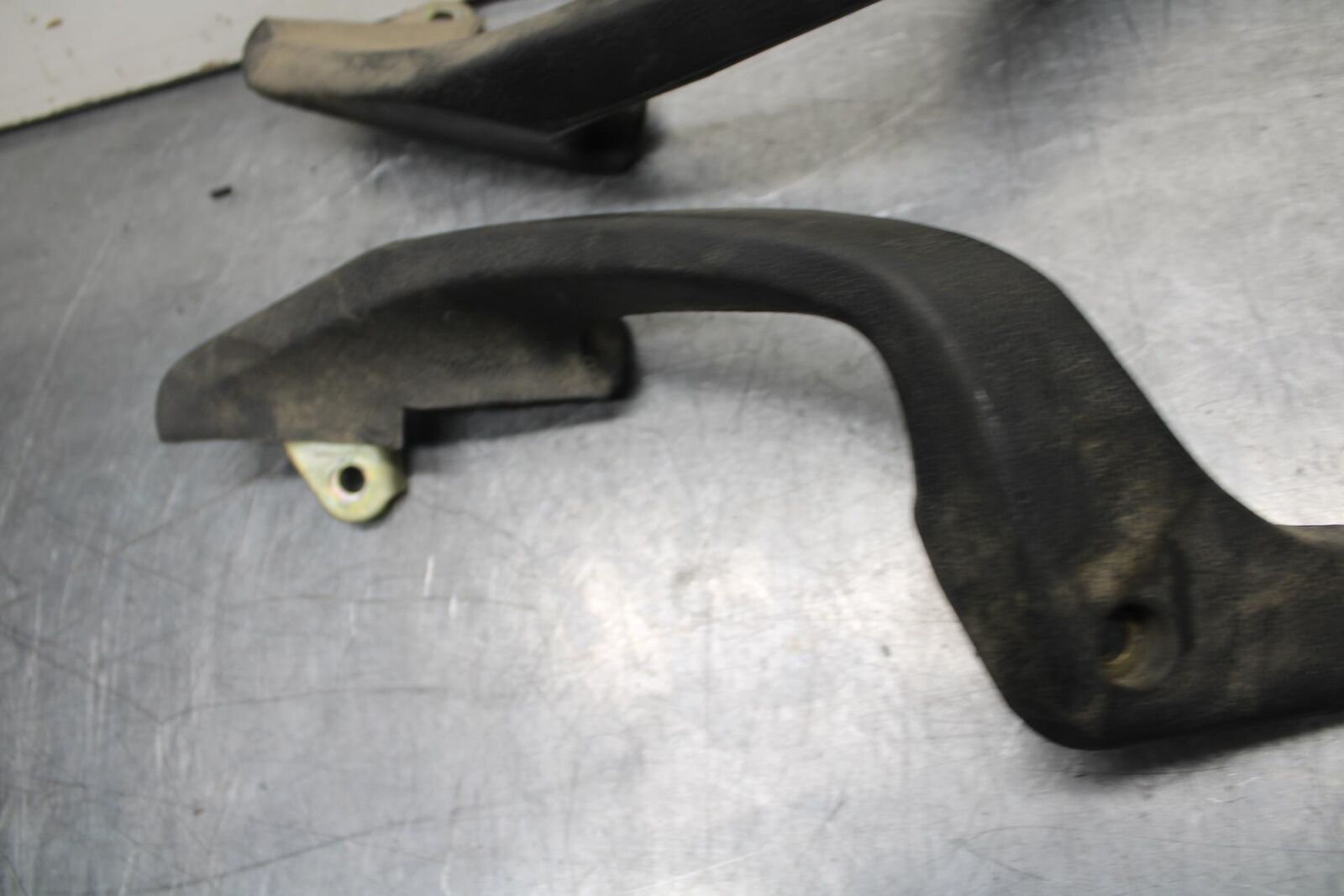 1999 Honda ST1100 PASSENGER REAR SEAT GRAB BAR HANDLE SET BB222