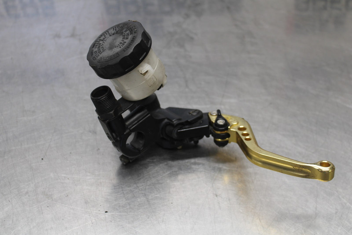 05-08 TRIUMPH SPEED TRIPLE 1050 FRONT BRAKE MASTER CYLINDER w/ LEVER BB933