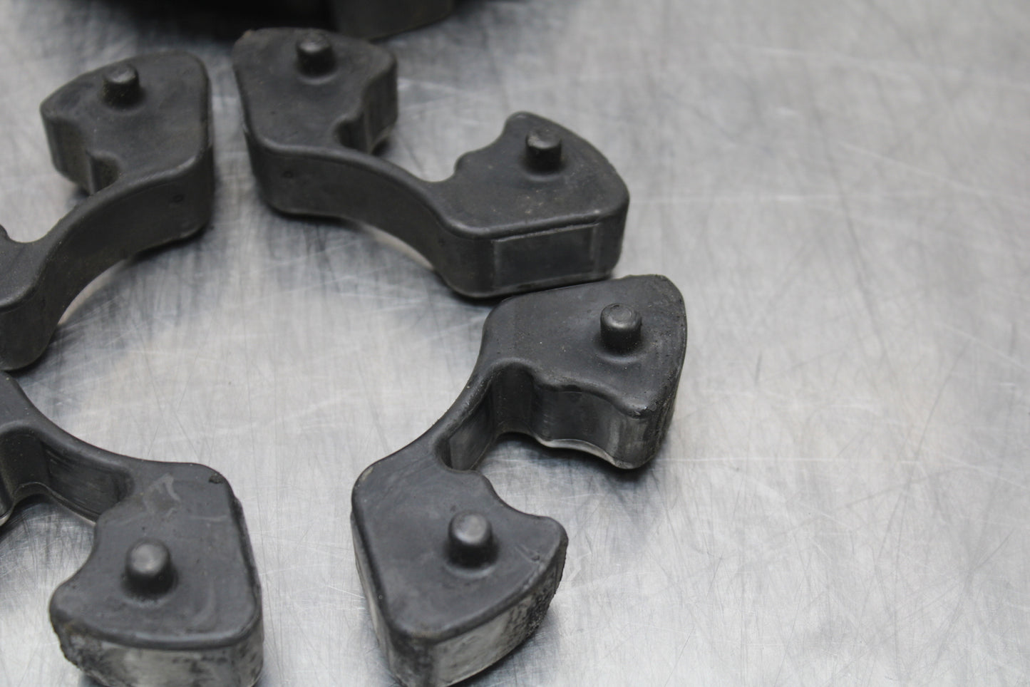 04-05 KAWASAKI NINJA ZX10R REAR HUB & SHOCK DAMPERS CUSH ABSORBERS BB163