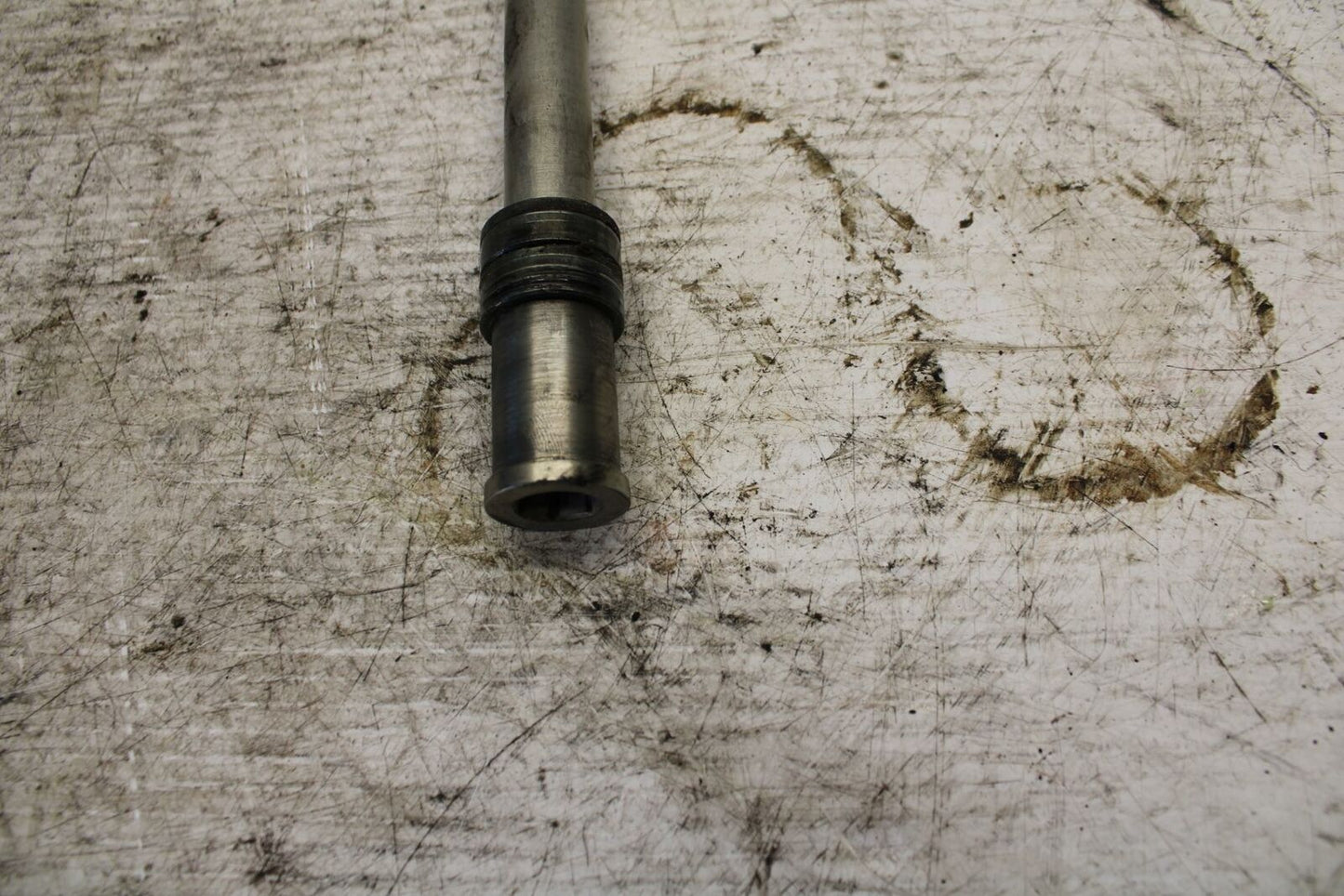 07-09 KAWASAKI VERSYS 650 FRONT WHEEL RIM AXLE PIVOT BOLT BB302