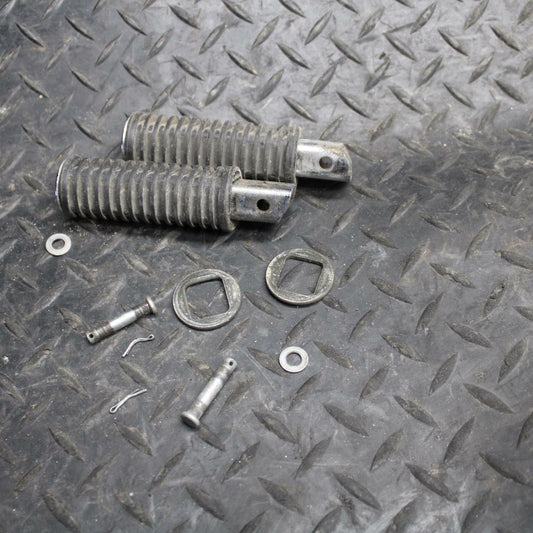 03-05 HONDA SHADOW CLASSIC 750 REAR FOOT RESTS PEGS STEPS SET PAIR BB229