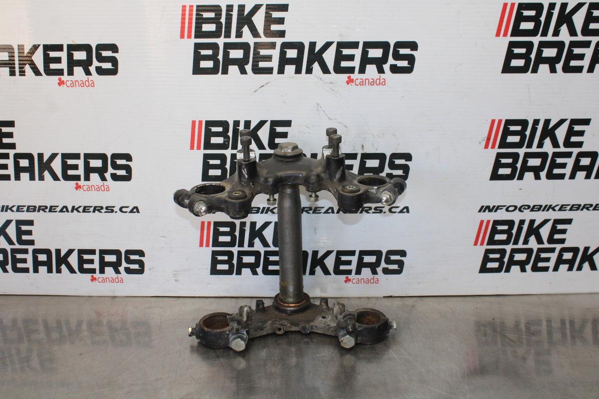 81 YAMAHA MAXIM 550 XJ550 FORKS CLAMP UPPER LOWER TRIPLE TREE STEM BB866