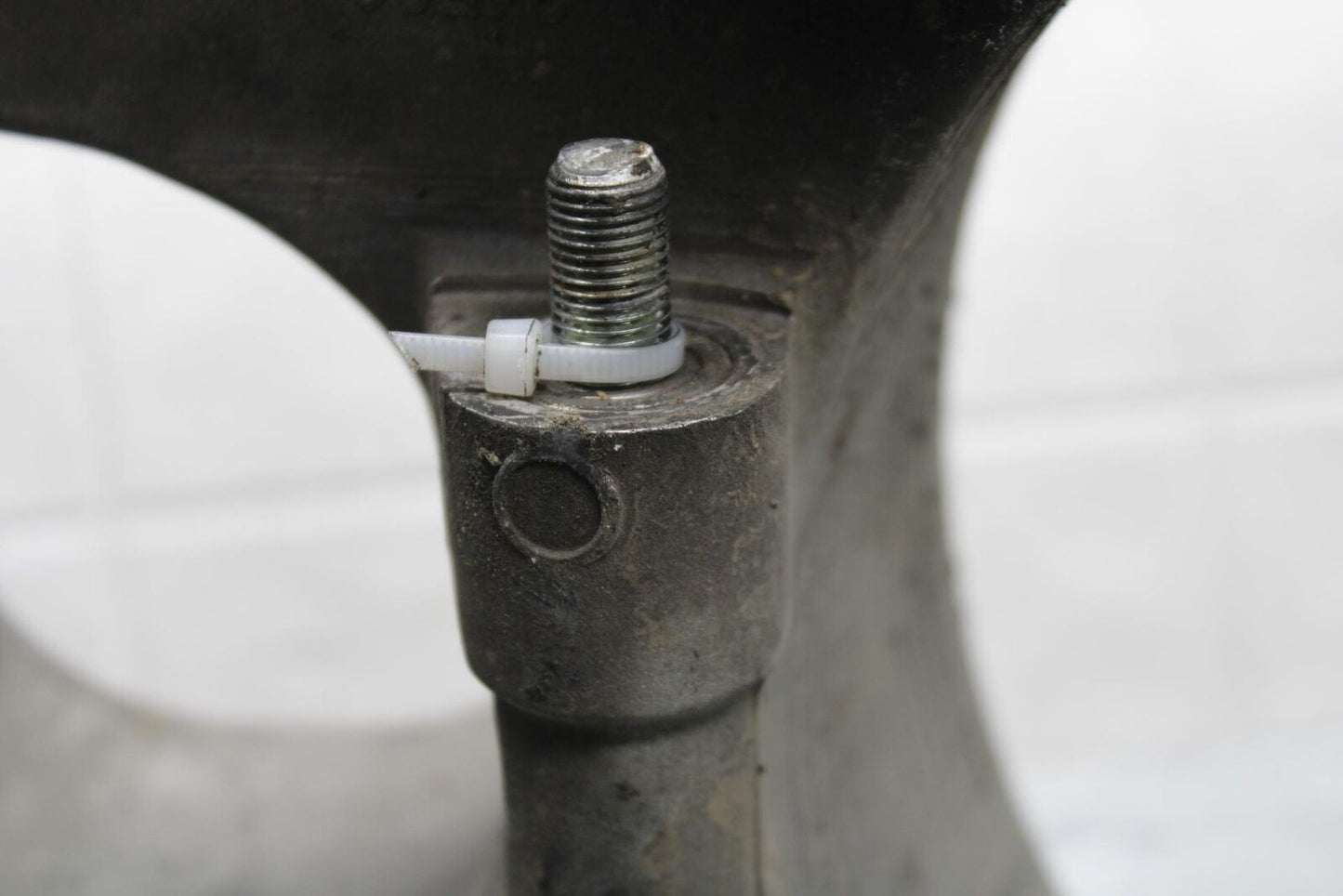 1999 Suzuki GSXR600 REAR SWINGARM BACK SUSPENSION SWING ARM BB580