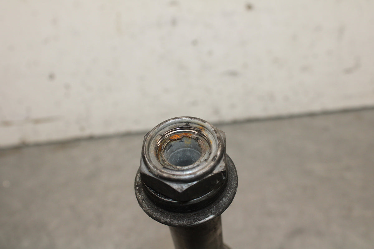 05-06 HONDA CBR600RR REAR AXLE BACK WHEEL RIM BOLT AXEL 42301-MEE-D00  BB689