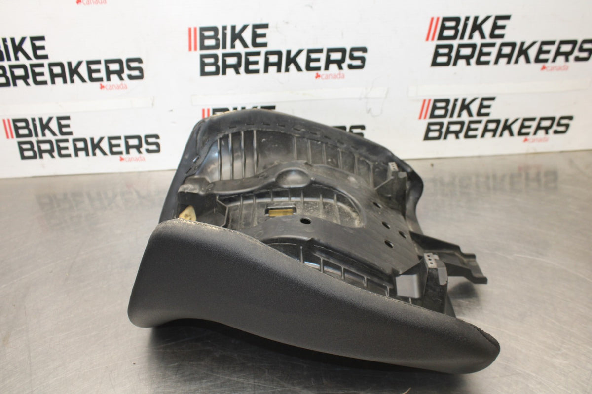 22 HARLEY-DAVIDSON PAN AMERICA 1250 FRONT DRIVERS SEAT PAD SADDLE PILLION BB910