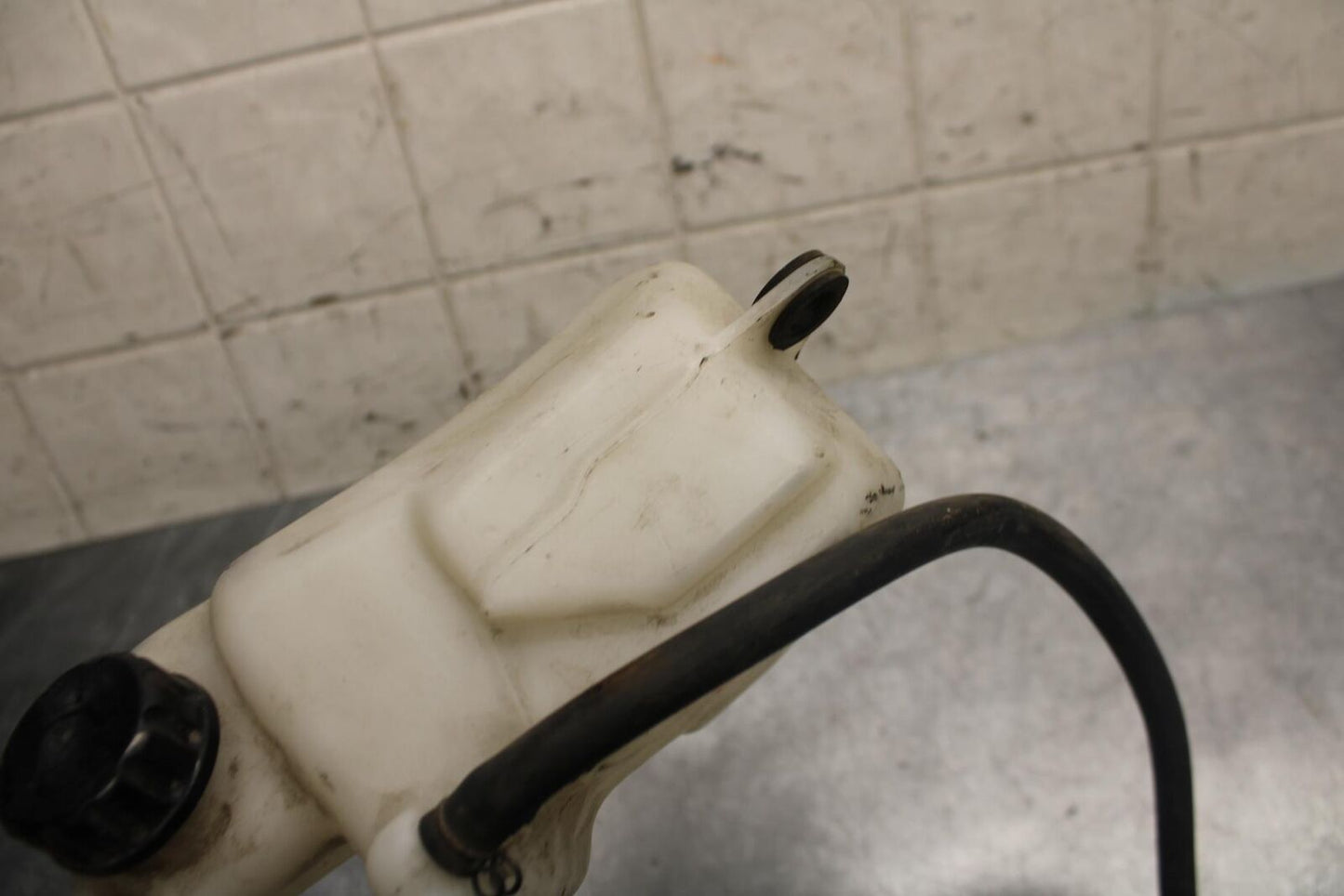 2003 Kawasaki Z1000 COOLANT WATER TANK RESERVOIR BOTTLE 43078-1187 BB35