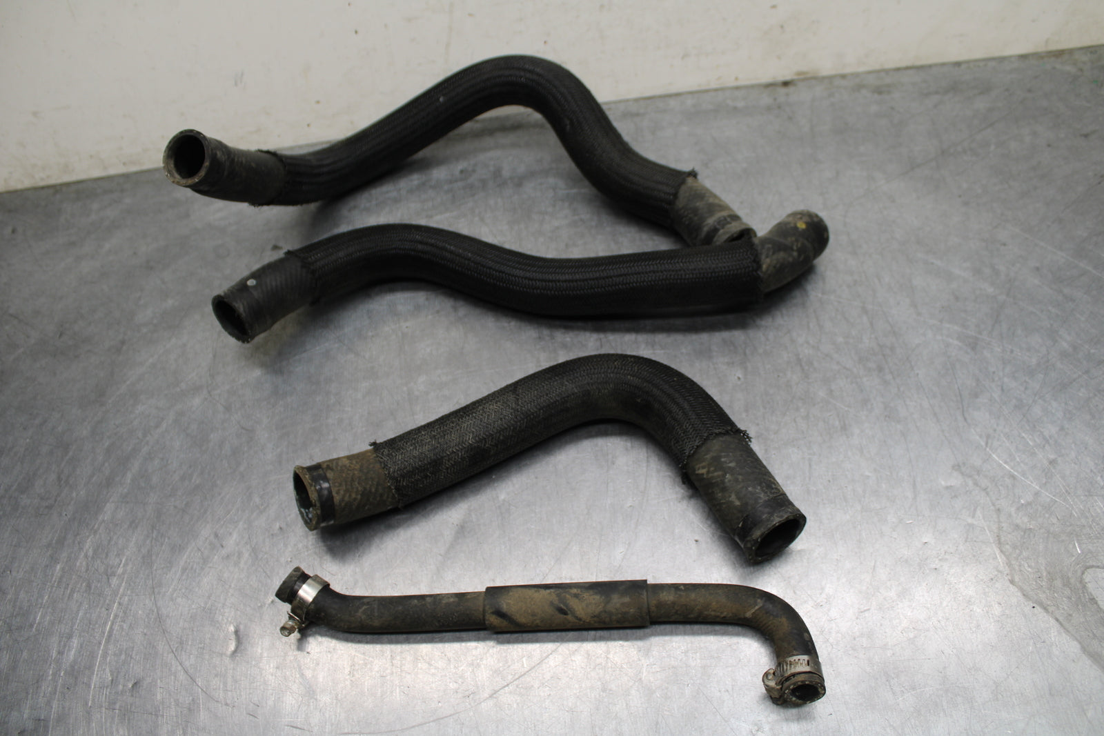 09 SUZUKI GSXR600 RADIATOR HOSES ENGINE COOLANT WATER PIPES HOSE KIT SET BB759