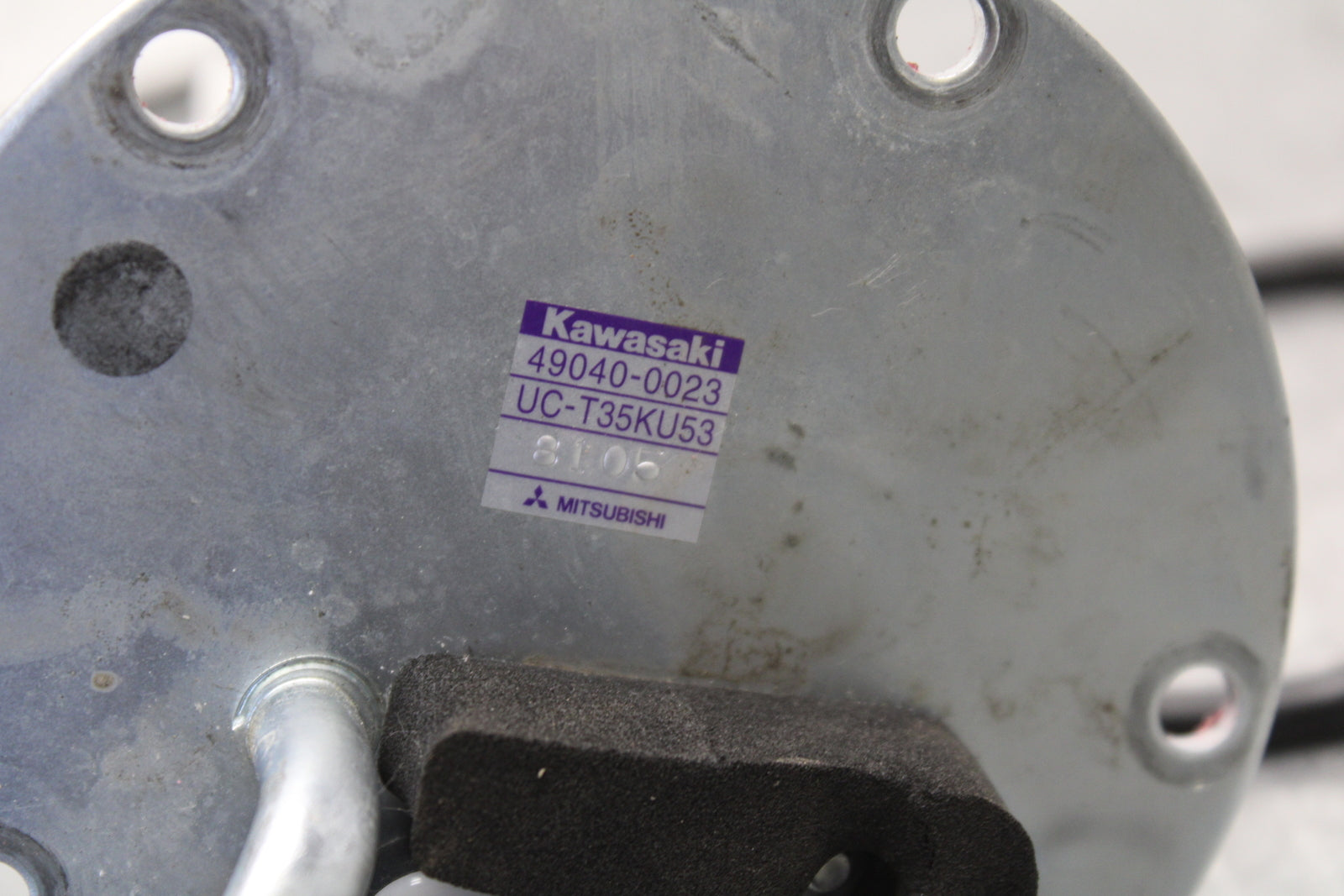 13-18 KAWASAKI NINJA ZX6R FUEL PUMP GAS PETROL SENDER UNIT 49040-0023 BB666