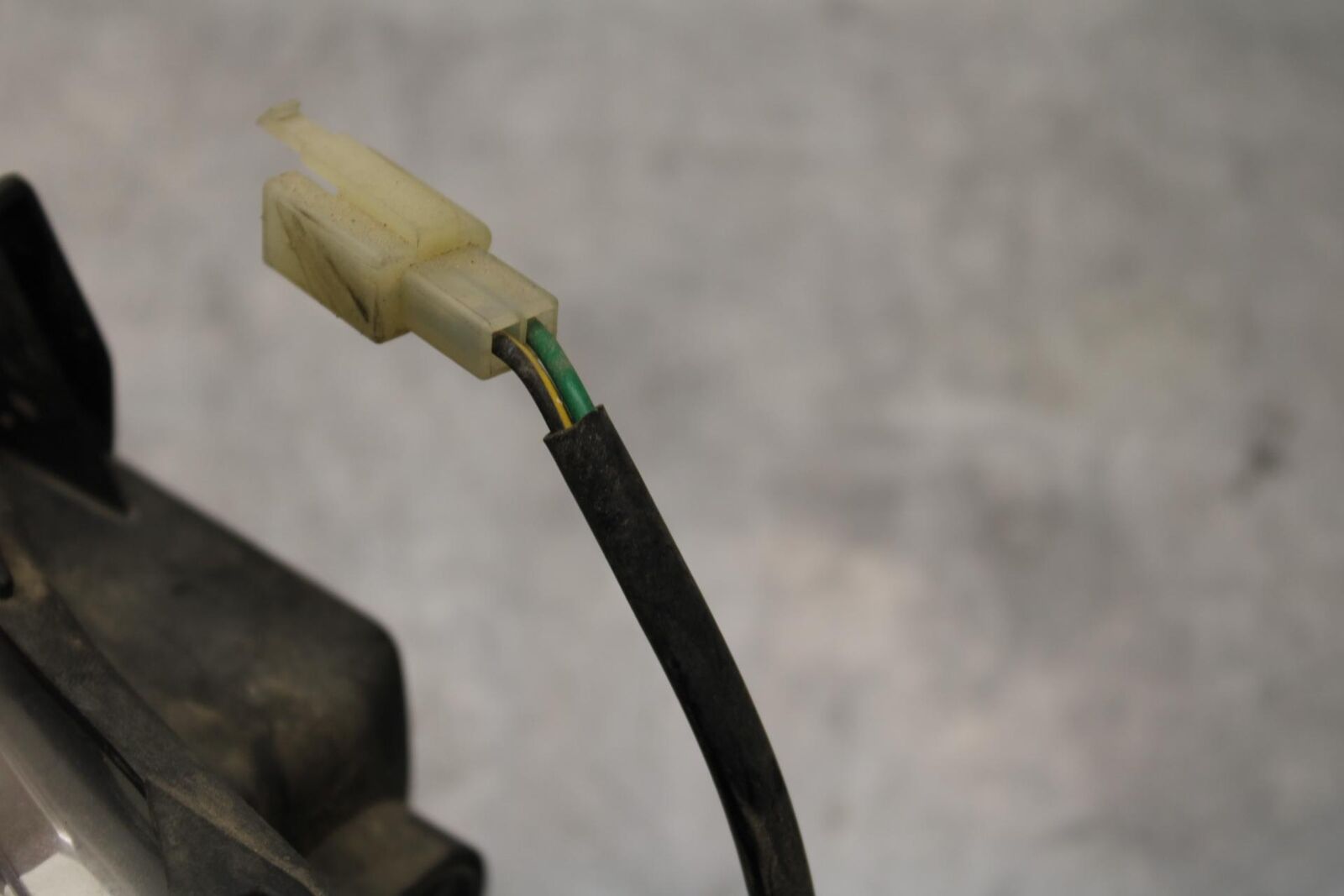 2011 Kawasaki Ninja ZX6R ZX600R LEFT FRONT TURN SIGNAL LIGHT INDICATOR BB587