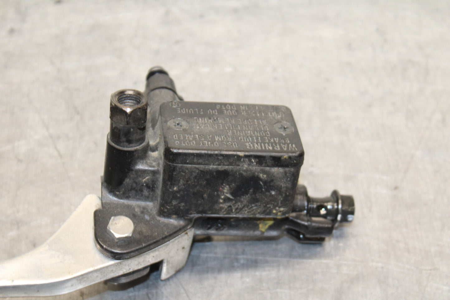 15-16 HONDA CB300F FRONT BRAKE MASTER CYLINDER w/ LEVER BB740