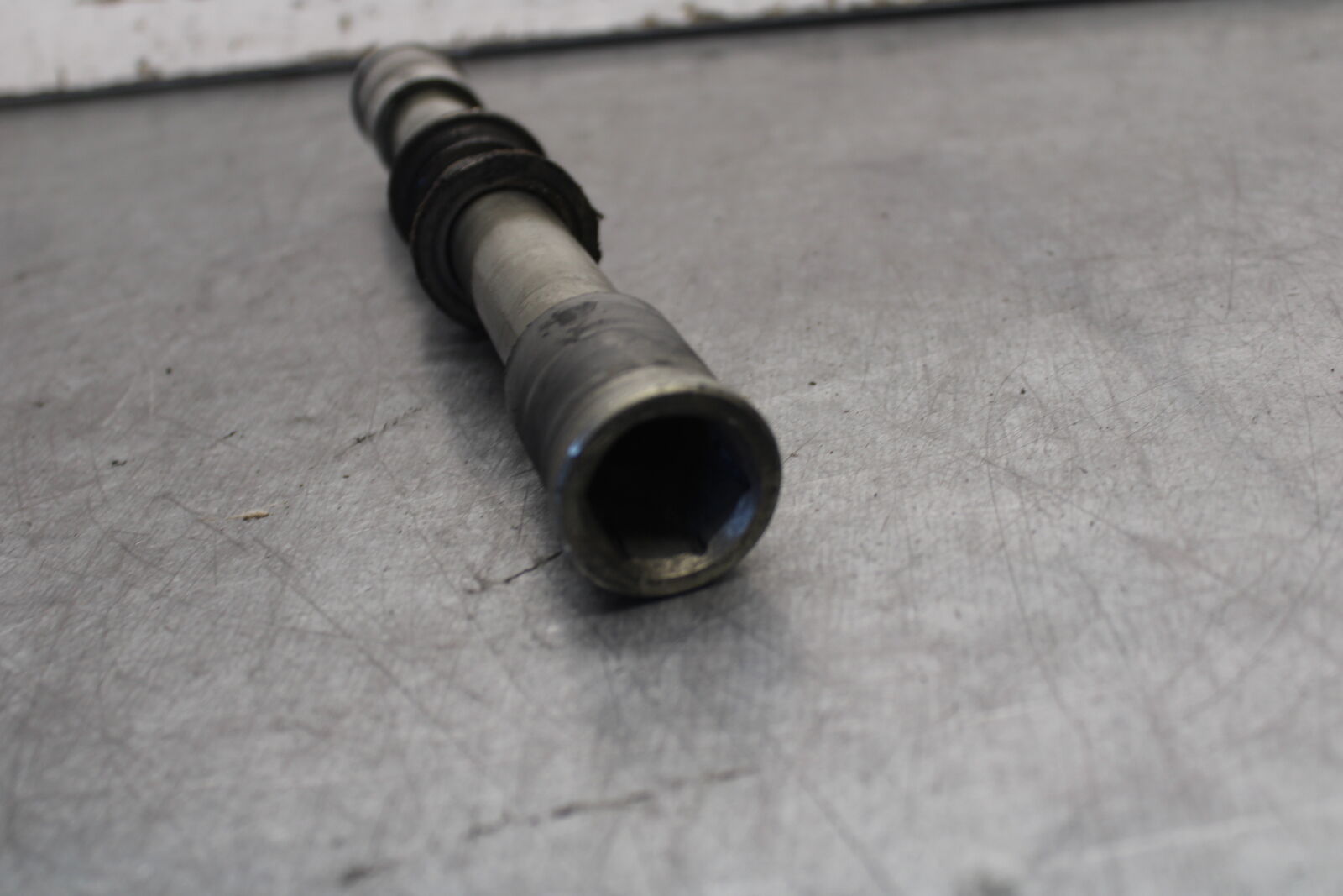 09-12 KAWASAKI NINJA ZX6R FRONT WHEEL RIM AXLE PIVOT BOLT 41068-0034 BB698