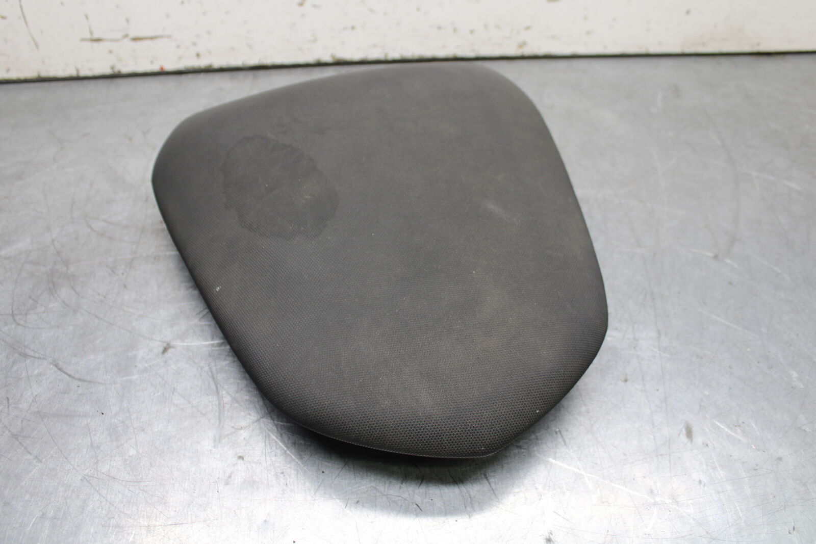 12-17 KAWASAKI ER-6N Z650 REAR BACK PASSENGER TANDEM SEAT PAD SADDLE  BB709