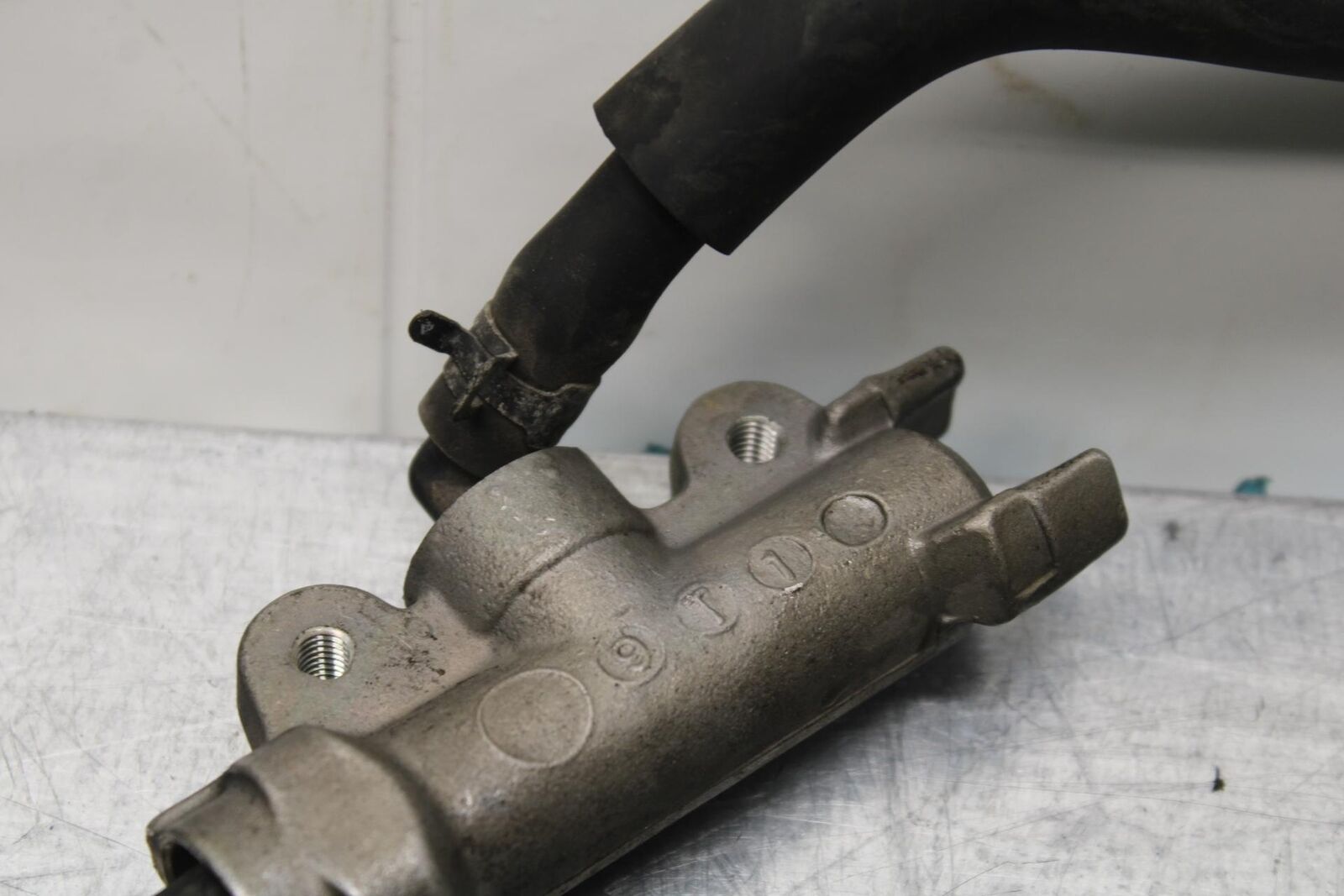 2000 Honda Super Hawk VTR1000F REAR BRAKE MASTER CYLINDER W RESERVOIR BB577