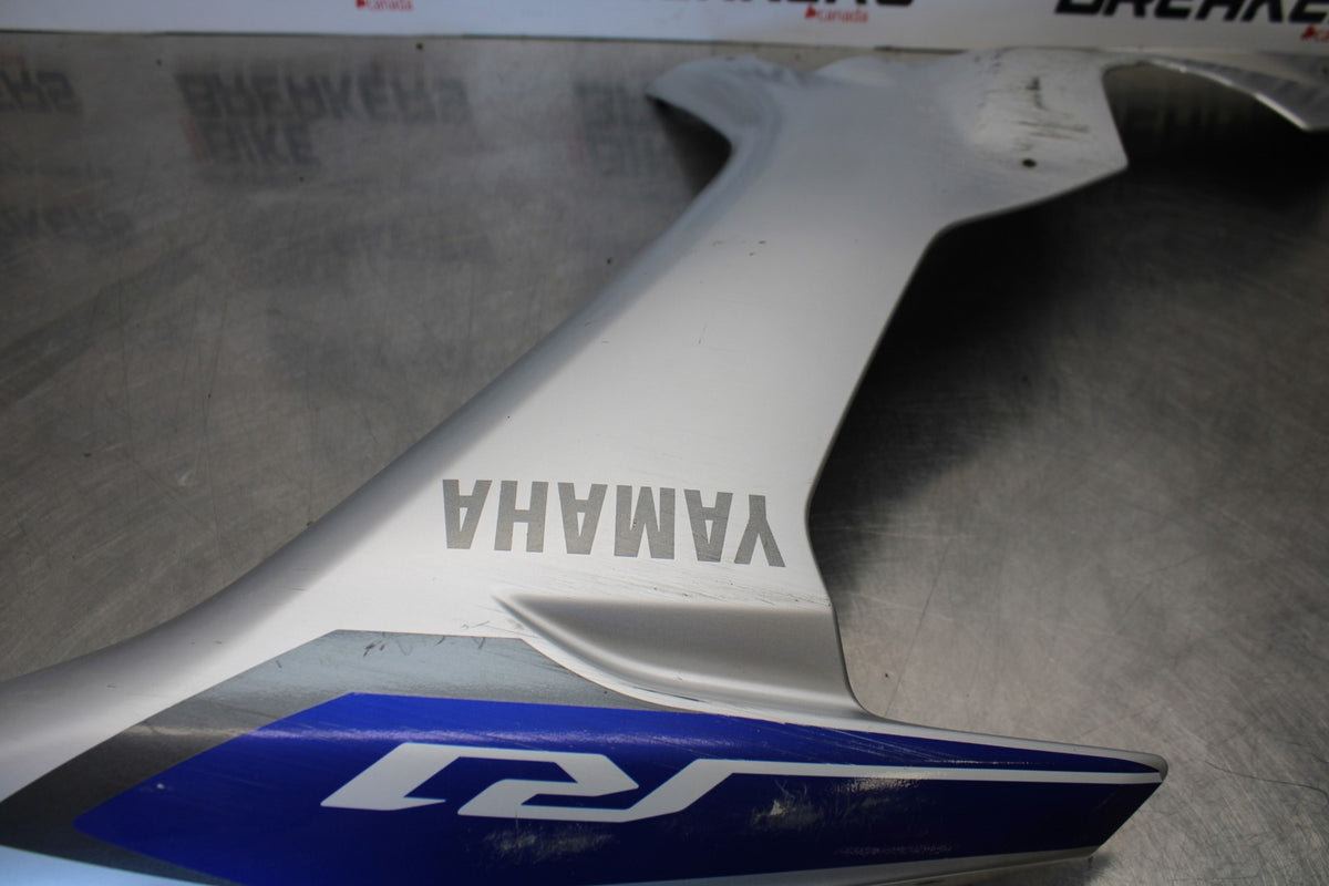 15-17 YAMAHA YZF R1 RIGHT MID UPPER SIDE FAIRING COWL BB190