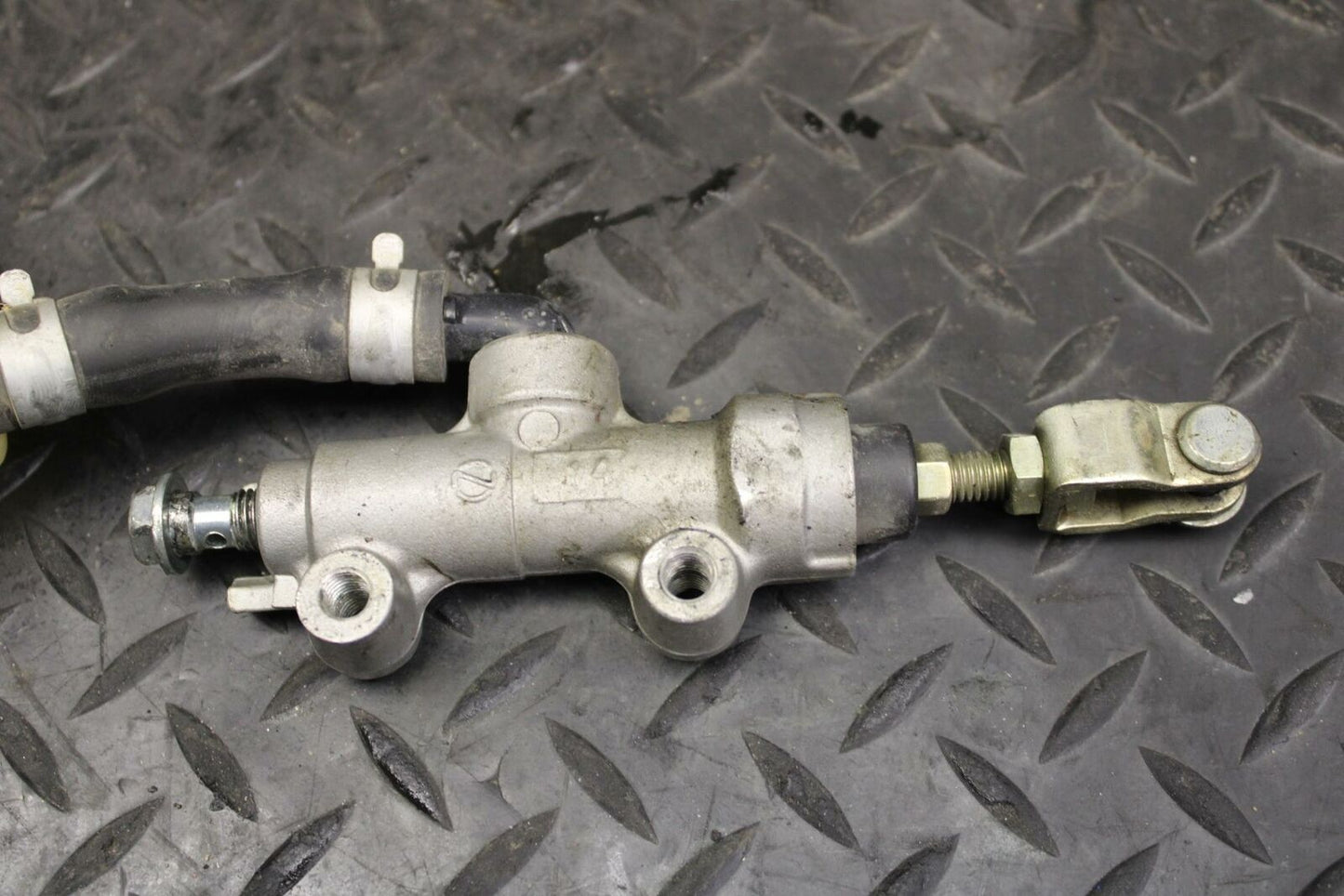 03-08 KAWASAKI VULCAN 1600 REAR BACK BRAKE MASTER CYLINDER W RESERVOIR  BB193