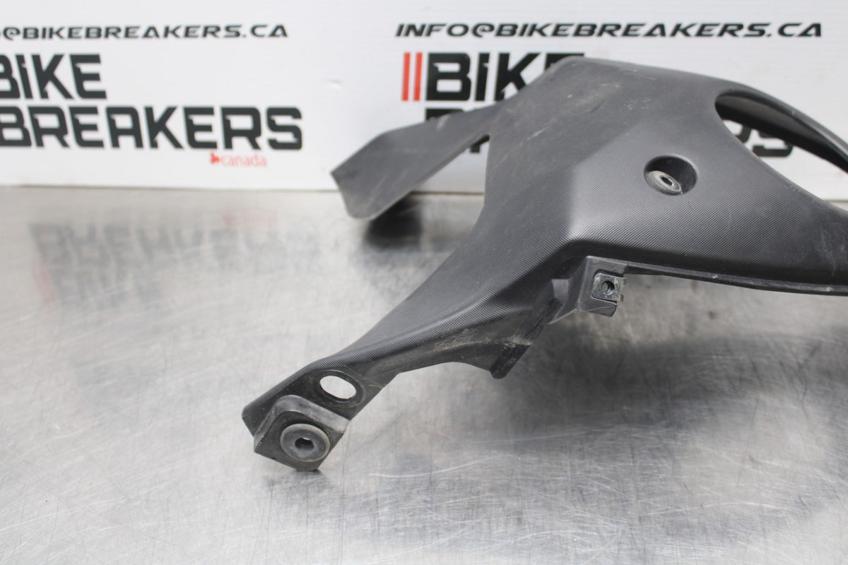 14-17 YAMAHA FZ07 FRONT GAS TANK FUEL CELL FAIRING COWL COVER TRIM BB766