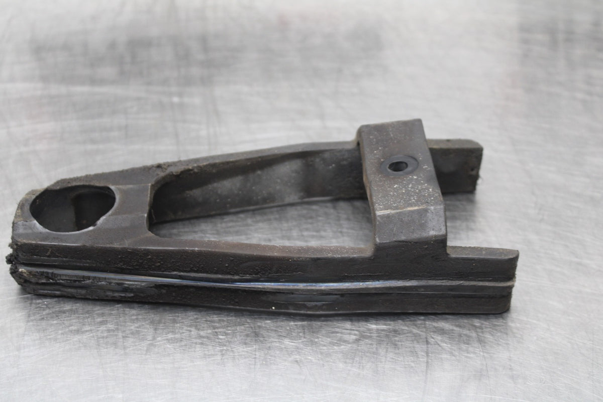 08 SUZUKI SV650 SWINGARM CHAIN BUFFER SLIDER GUIDE BB846