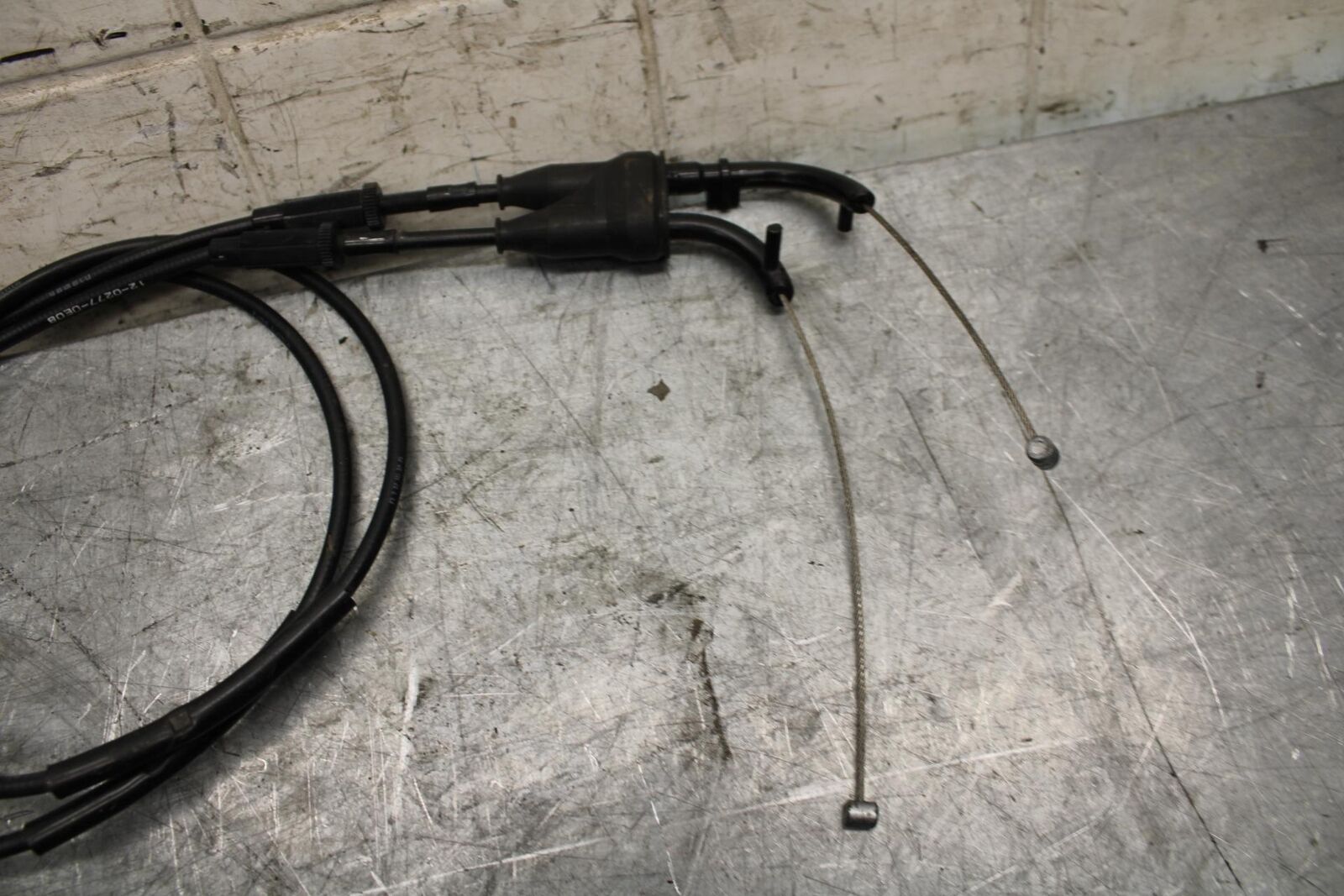 2009 Kawasaki Ninja ZX6R ZX600R THROTTLE CABLES LINES 54012-0277 BB44