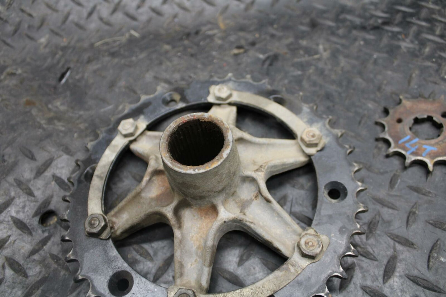 2004 Yamaha Banshee 350 YFZ350 FRONT REAR SPROCKET & HUB  BB232