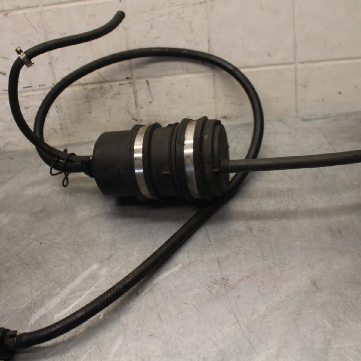 2010 Aprilia RSV1000R EVAP VAPOR  CHARCOAL EMISSION CANISTER BB513