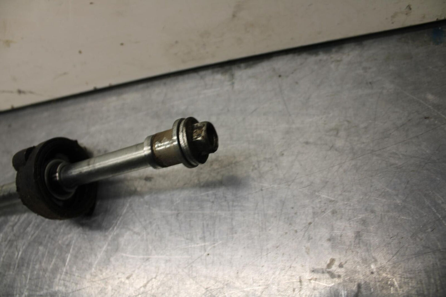 08-12 KAWASAKI NINJA 250R EX250J FRONT WHEEL RIM AXLE PIVOT BOLT BB612