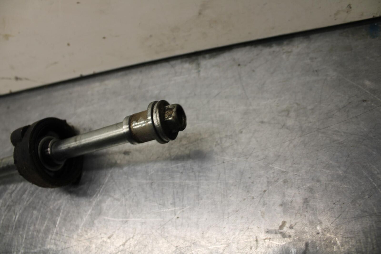 08-12 KAWASAKI NINJA 250R EX250J FRONT WHEEL RIM AXLE PIVOT BOLT BB612