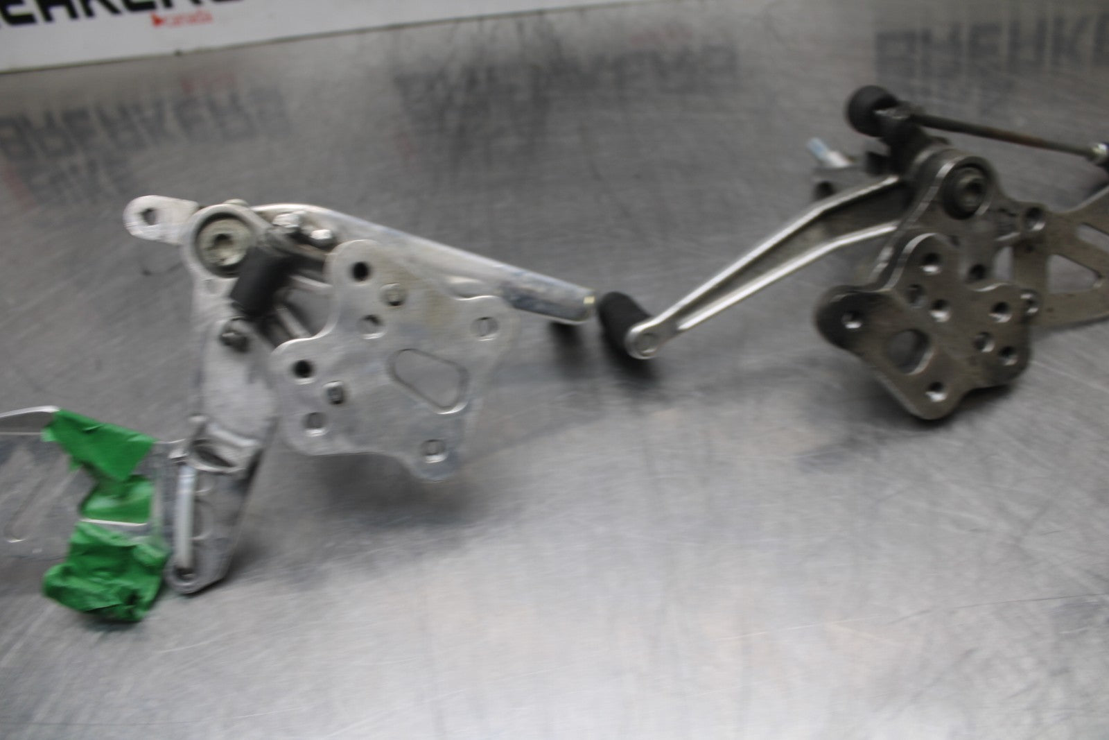 07 SUZUKI GSXR1000 POLISHED  REARSET REAR SET DRIVER PEG BRACKETS BB770