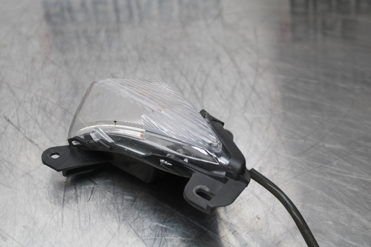 07 KAWASAKI Z1000 RIGHT FRONT TURN SIGNAL LIGHT INDICATOR BB148
