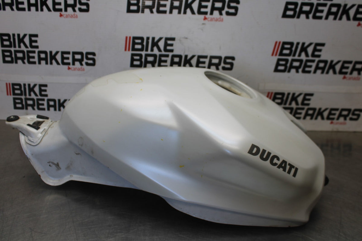 16 DUCATI 959 PANIGALE GAS TANK FUEL CELL PETROL RESERVOIR BB912