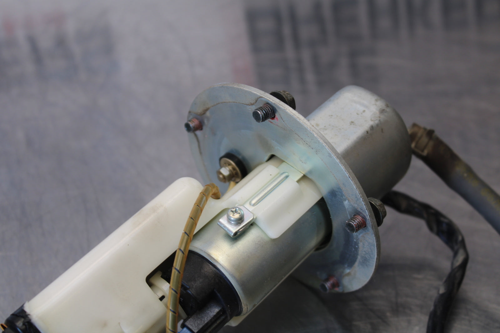 03-06 KAWASAKI Z1000 FUEL PUMP GAS PETROL SENDER UNIT BB164