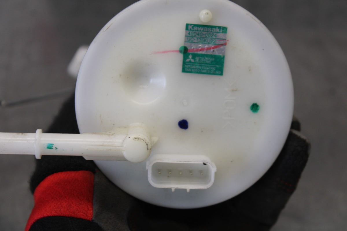 24-25 KAWASAKI NINJA 500 EX500J ABS FUEL PUMP GAS PETROL SENDER UNIT BB934