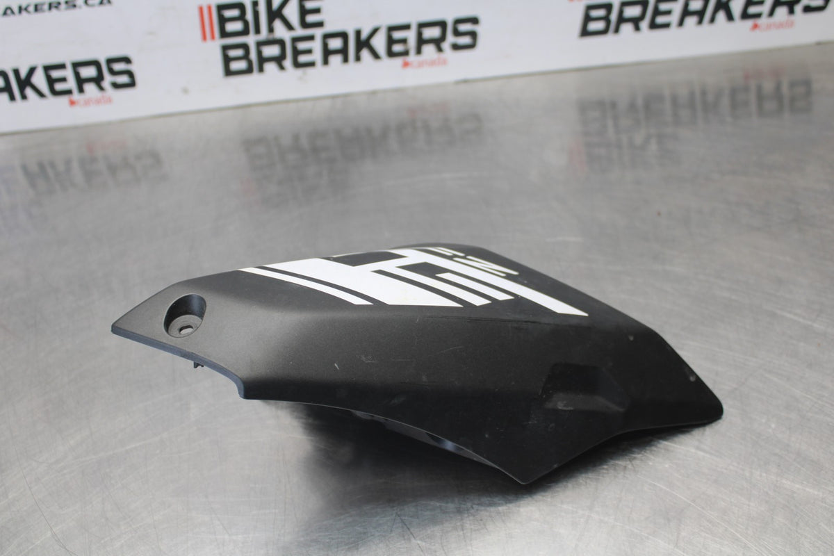 14-17 YAMAHA FZ09 RIGHT LOWER MID UPPER SIDE FAIRING COWL BB111
