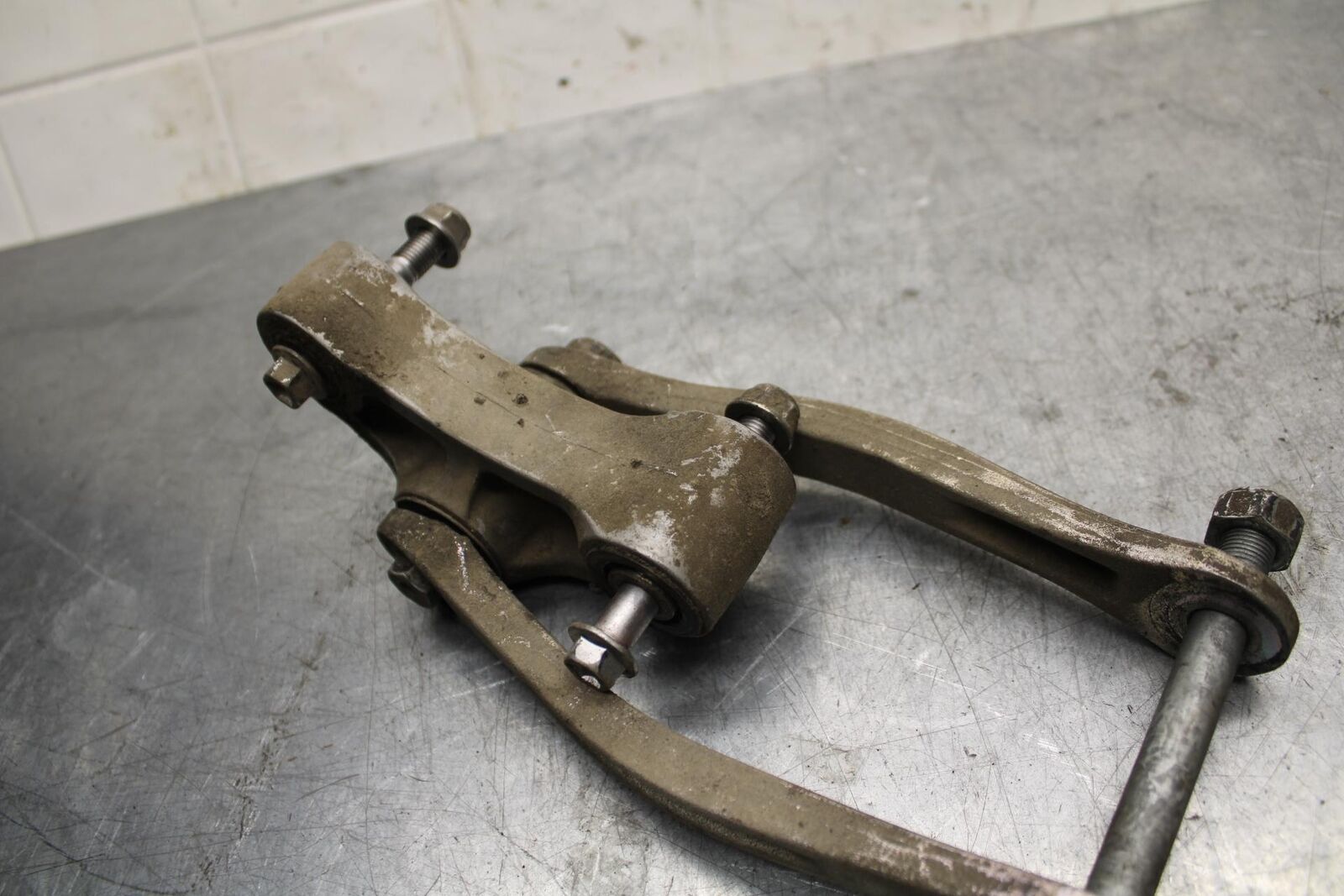 08-09 KAWASAKI NINJA ZX14R REAR DOGBONE SHOCK LINKAGE LINK BB73