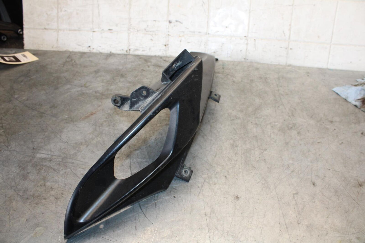 06-07 SUZUKI GSXR600 LEFT FRONT DUCT COVER PANEL COWL  BB543