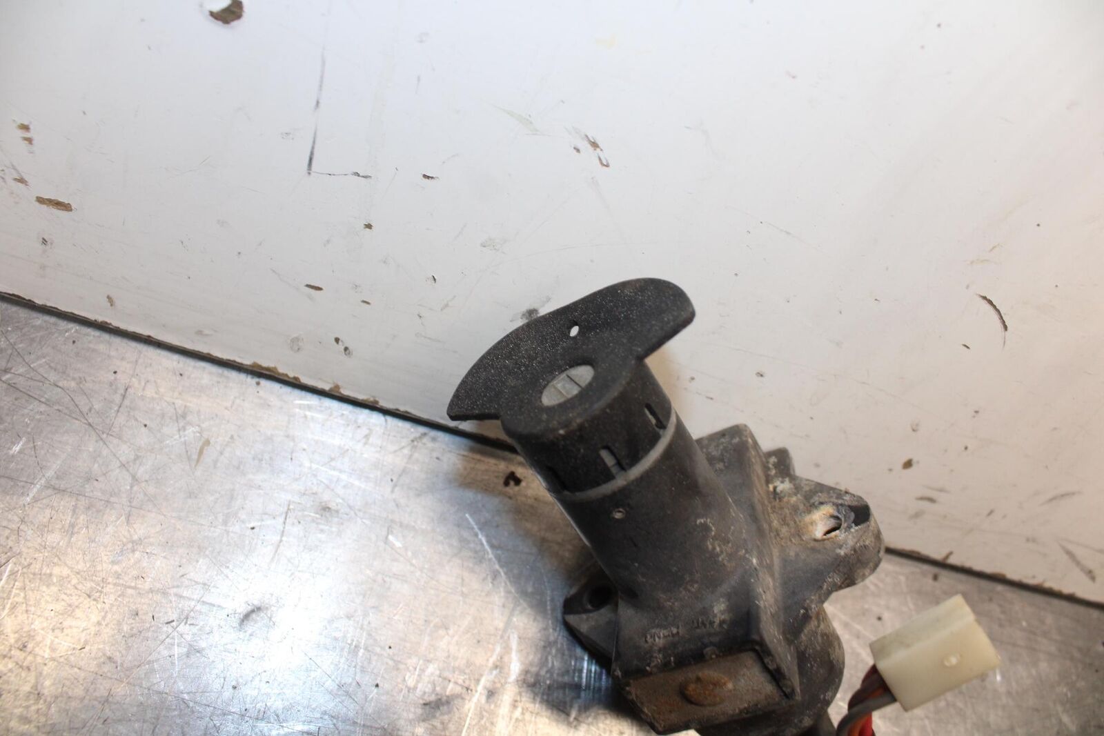 80-81 SUZUKI GS1000G IGNITION LOCK NO KEY BB91