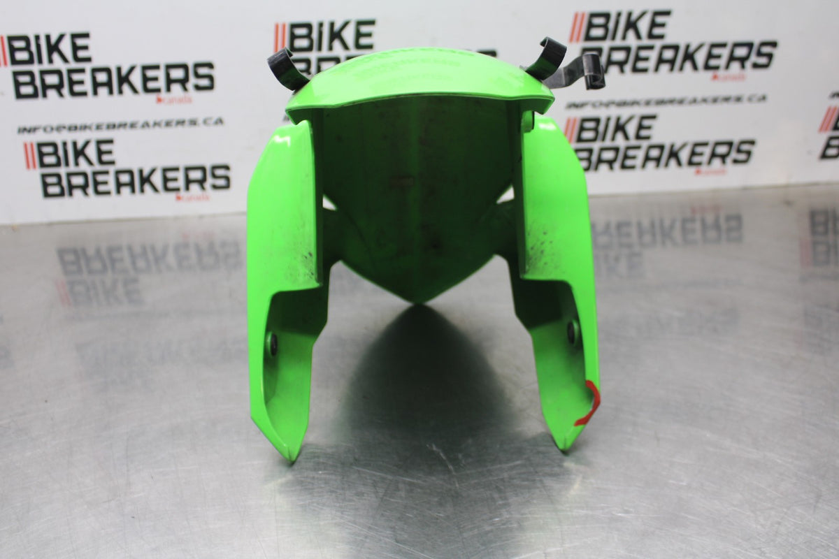 24-25 KAWASAKI NINJA ZX4R FRONT WHEEL FENDER COWL FAIRING BB827