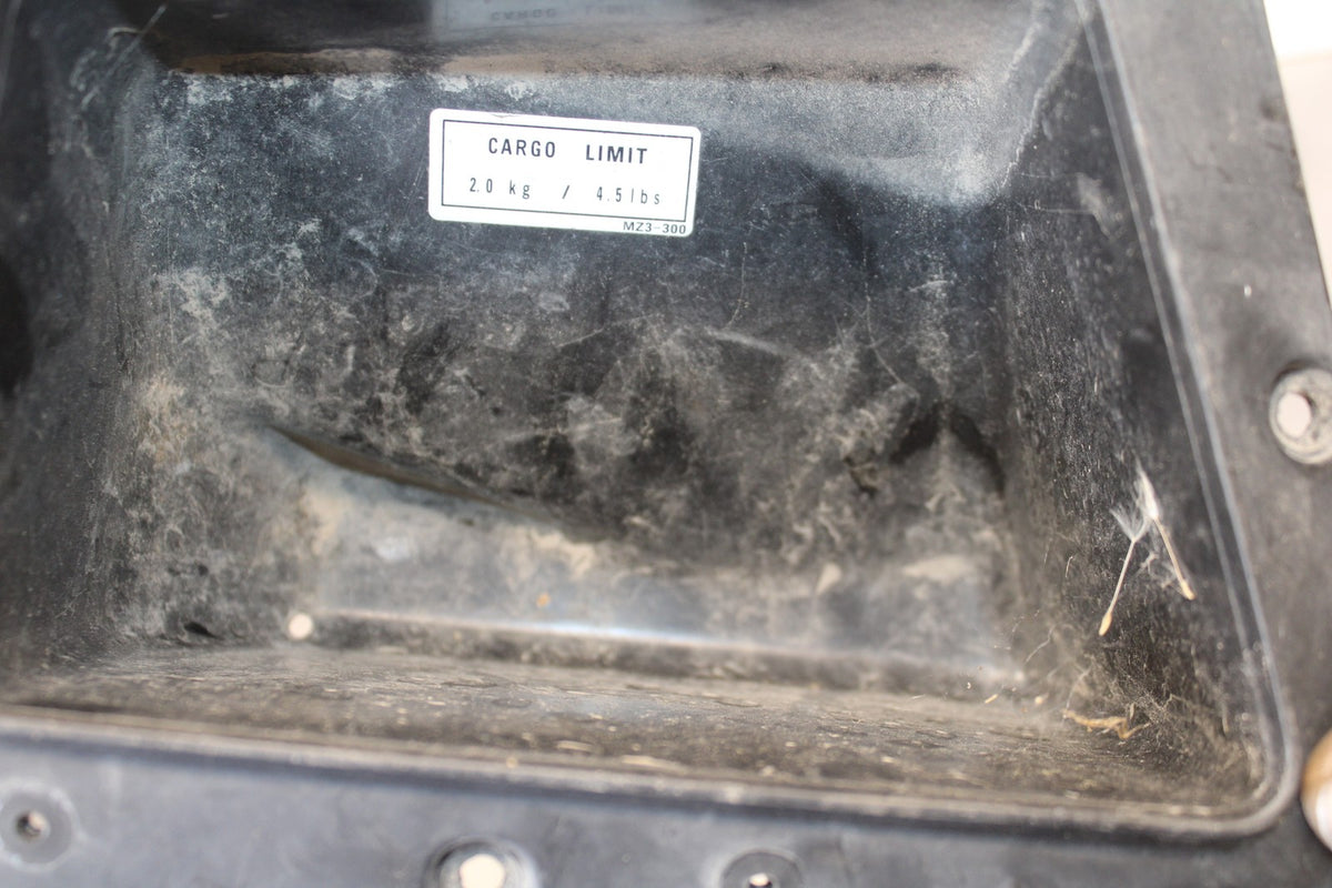 88-00 HONDA GOLDWING 1500 FRONT CARGO COMPARTMENT BB883