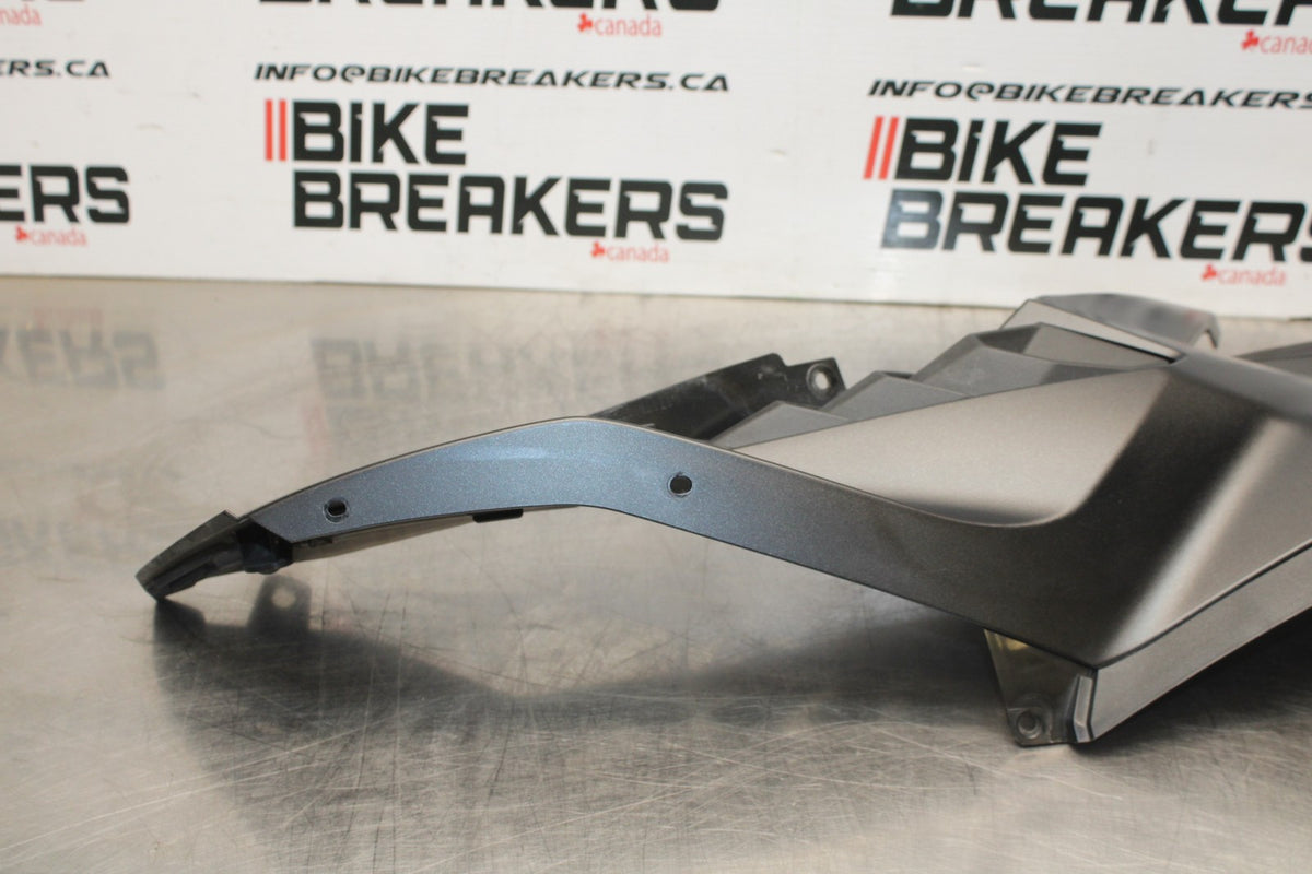 23-26 KAWASAKI NINJA ZX4RR RIGHT FRONT UPPER MID SIDE FAIRING COWL PLASTIC BB00