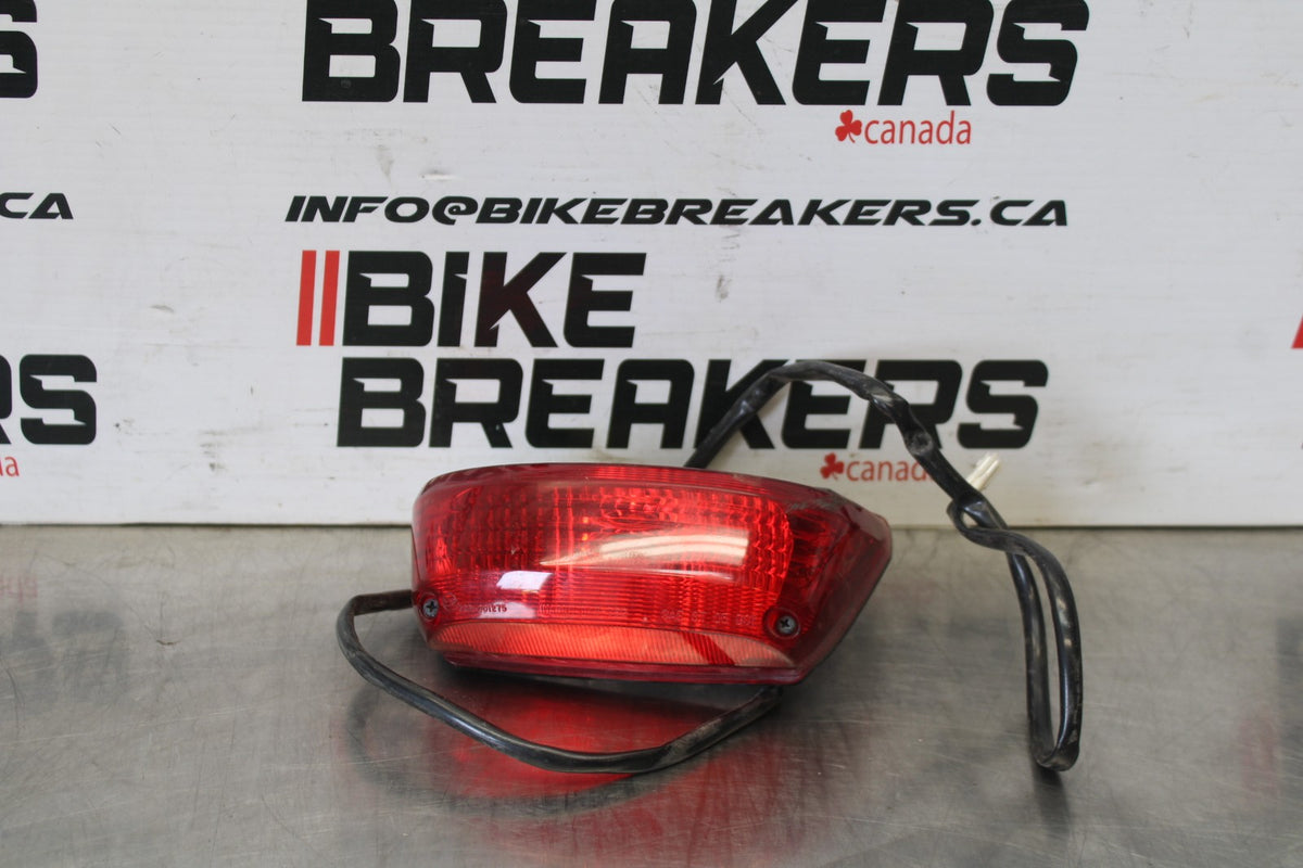 14 HONDA SHADOW 750 VT750C2B TAILLIGHT REAR TAIL BRAKE LIGHT BB867