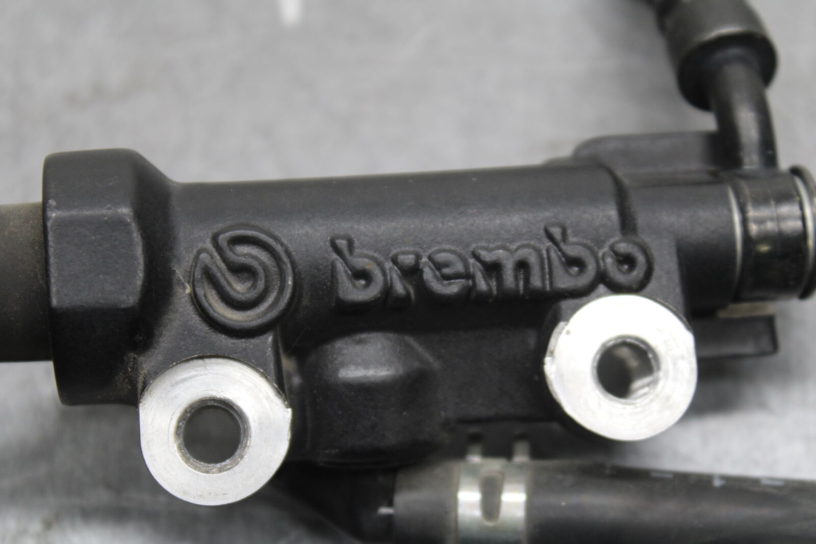 09-15 YAMAHA FZ6R REAR BACK BRAKE MASTER CYLINDER W RESERVOIR BB719