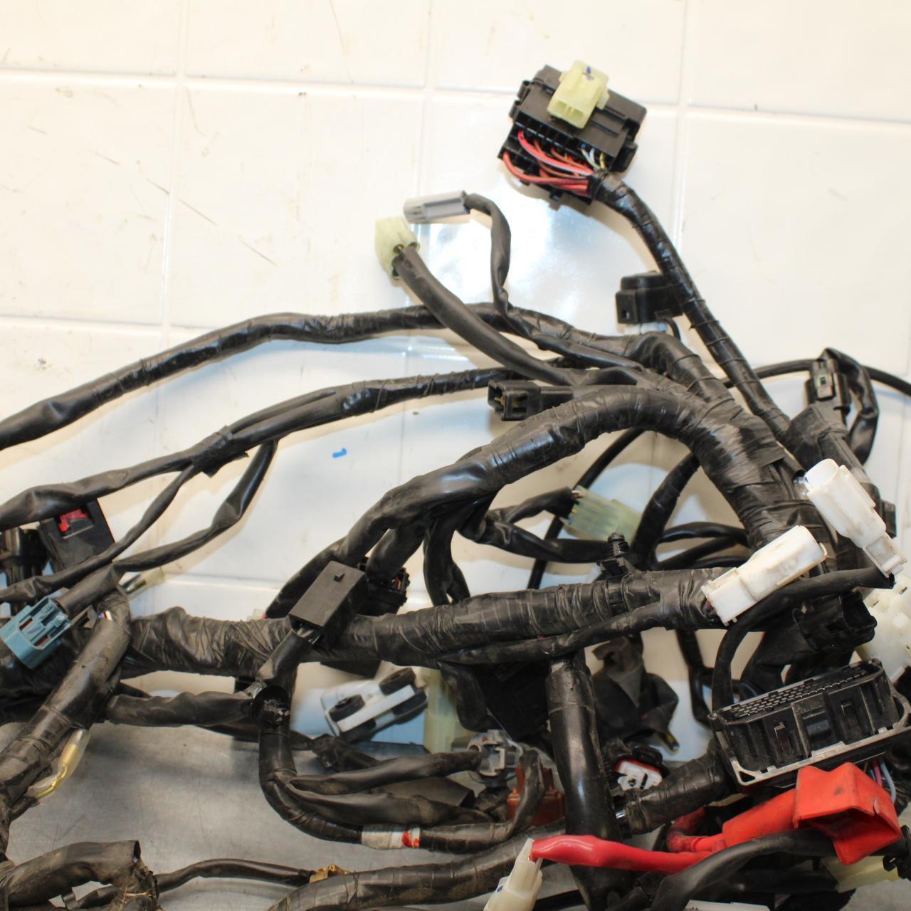 19-21 YAMAHA YZF R3 MAIN ENGINE WIRING HARNESS MOTOR WIRE LOOM BB588